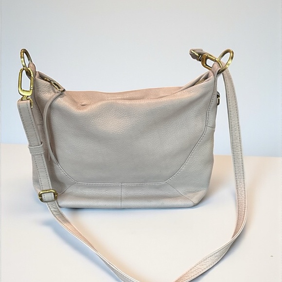HOBO Handbags - ✨ Hobo Leather Crossbody Bag Beige Stone Gold Hardware | Timeless Everyday Chic